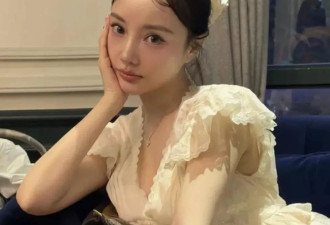 李小璐近照鼻头发黑泛红，43岁了还在追求少女感