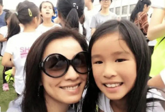 张庭试管9次生下的女儿，却被嘲基因突变，如今15岁，这长相可以吗？