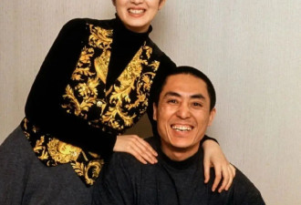 和张艺谋恋爱8年分手 她如今的恋情更炸裂