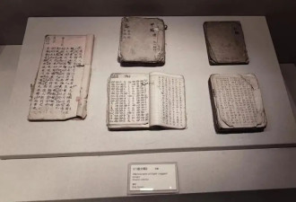 嘲笑他，理解他，仰望他