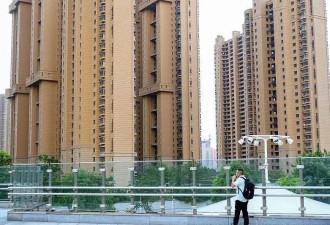为了卖房当中介，房子仍没卖出去