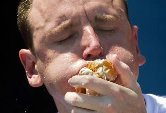 警惕！45岁后这12种食物是健康“杀手”