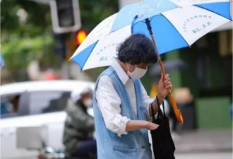 这群“上海奶奶”凭时尚街拍爆红 平均70岁