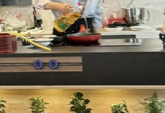 花少7路透：那英边走边提裤，陈数脸馒化严重...