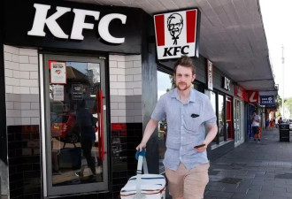 在英国当黑户多容易？记者伪装非法移民 落地 租号 送外卖….一周250镑