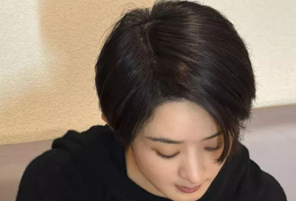 赵丽颖短发造型抢眼，37岁气质越来越硬朗