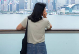 他们曾因参加香港抗议活动入狱，至今仍被困在原地