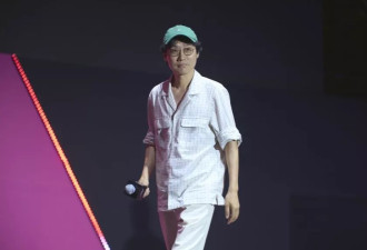 "鱿鱼游戏"大结局曝光 剧中大老影射马斯克！导演揭秘