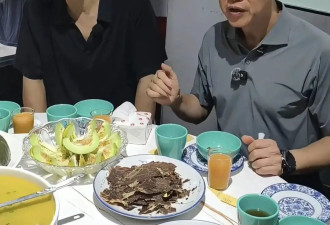 "我买单，我要带头消费!"高书记这一顿饭吃出圈