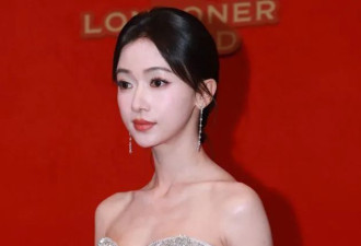 澳门这一天，吴谨言瘦到尴尬 张钧甯深V漂亮 杨幂全裹却赢麻了