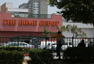 Home Depot外遭ICE错捕 美国公民索赔100万美元