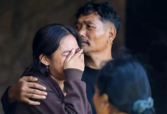 载65人渡轮突然沉没 6死30失踪