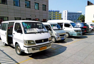 女子转院，在“黑救护车”上死亡