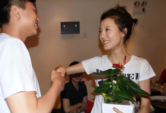 43岁“变了面相”的车晓，给娱乐圈的未婚女星，提了个醒
