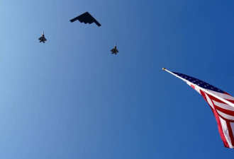 川普国庆日签署大而美法案 战机飞越白宫