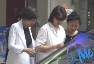 考古 | 董卿现身医院宛如大佬出街！曾是央视一姐家喻户晓，淡出荧幕后生活简朴！