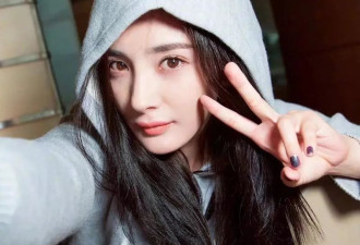 38岁杨幂摔出神图，反应速度似少女？