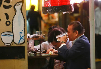 白领饭碗保卫战开打 美国失业率恐飙上20%