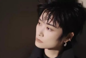 李宇春正面回应流言:"20岁是富家女,40岁已瘫痪"她只笑笑