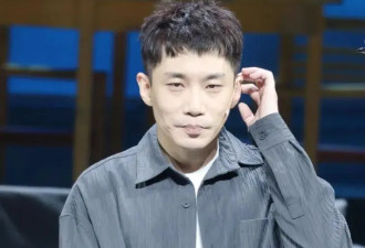 王鸥去看何九华演出！没带孩子坐前排不避人，男方亲口说过没结婚