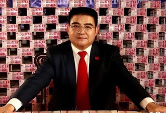 他高调捐款20亿后“消失”，如今早已换了副面孔！