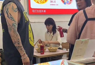 68岁郑裕玲重庆吃抄手被拍 皮包骨状态惹眼