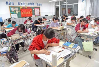 男孩高考失利无缘985执意复读，但是学长的话改变了他
