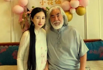 张纪中一家现身巴黎游玩！背着腰凳抱着女儿，74岁胡子花白仍健硕
