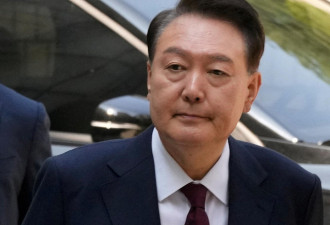 韩国法院对前总统尹锡悦发出逮捕令