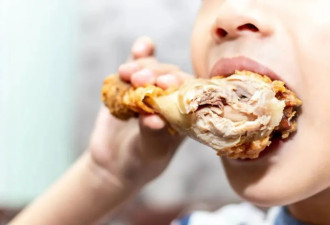 减肥最怕的事情：不饿，但嘴巴寂寞