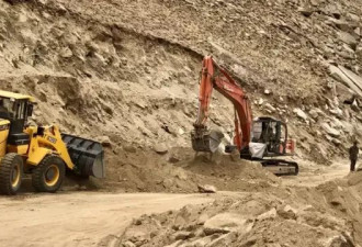 印度和中国努力重建关系，但保持谨慎的态度