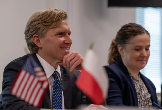 美国防部次长语出惊人！要英撤航母 逼日本加钱