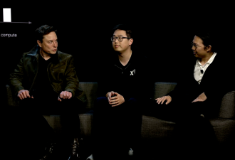 Grok4发布会上 马斯克旁边的华人是谁？