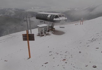 班夫下雪 七月秒变冬日仙境！BC国家公园这露营地紧急撤离
