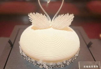 章子怡大侄女迎19岁生日，哥嫂全家出镜庆祝