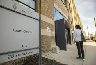 中国人占领海外名校 白人学生崩溃退学