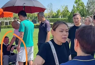 杨少华入葬仪式曝光!四个儿子都到场,杨伦坐轮椅出席