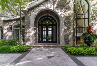 震撼! 加拿大"孤品"庄园$2300万天价上市! Drake豪宅设计师操刀!