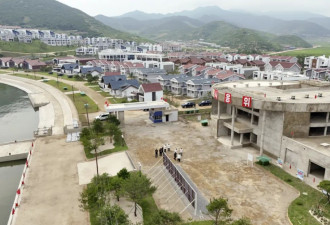 金正恩乐开花 亲自督建“乐园渔村” 让渔民们能“拎包入住”