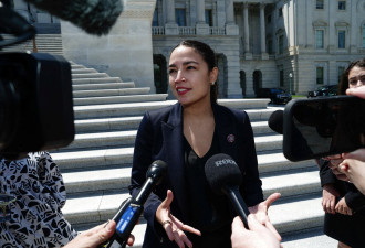 民主党籍国会众议员称川普是“强奸犯”