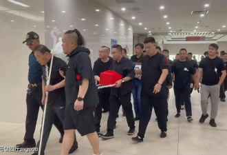 曝王为念聊天记录，为杨少华葬礼转账 5000，疑“打脸”杨议不收钱
