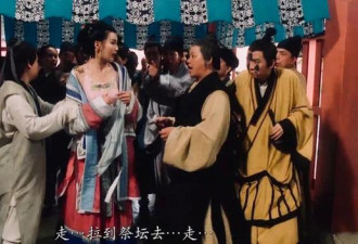 开除一个被偷拍的女大学生，才是有损国格