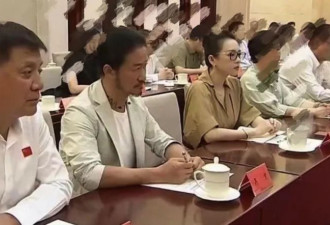 新闻联播镜头下，陈道明头发花白