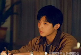 宋佳宠着,李小冉护着,长得不帅却让大咖轮流做配