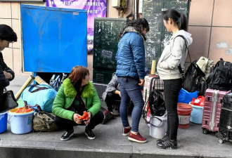 大龄中国农村女工养老困境:六七十岁还在拼命