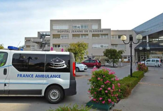 6岁熊孩子没人管 在医院四处乱跑 摔死女婴