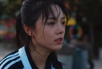 王楚然旗袍装有多美？她的腰是“夺命的刀”