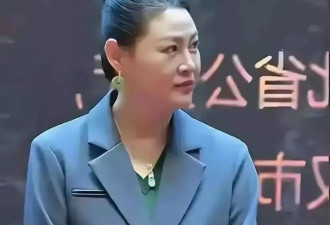55岁“潘金莲”素颜惊呆网友！金莲变王婆了？