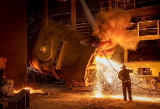 中国力劝加拿大取消25%对华钢铁关税，威胁采取反制措施
