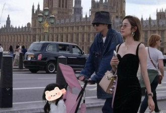 张若昀夫妇带娃做手工，唐艺昕穿白裙看着尴尬